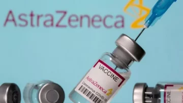 Una cordobesa demandó a AstraZeneca y al Estado Argentino por la vacuna