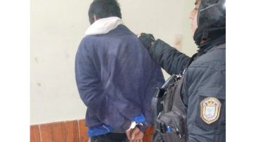 Sujeto es detenido por vecinos que casi lo linchan por robar en una vivienda del Bº Huaico Hondo