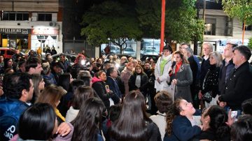 La intendente Fuentes dejó habilitada la nueva iluminación Led de avenida Pedro León Gallo