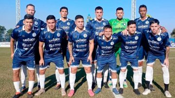 Sarmiento perdió en Formosa pero sigue arriba