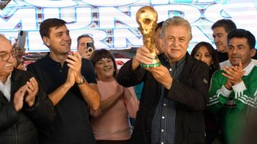 Con la gran figura del Pato Fillol, presentaron las Copas de la Selección en Las Termas