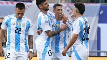 Argentina aprobó el primer examen ante Ecuador