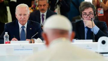 Francisco pide prohibir armas letales de IA durante la Cumbre del G7