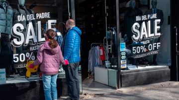 Día del padre: las ventas cayeron 10,2% y creció la compra de regalos entre varios miembros de las familias