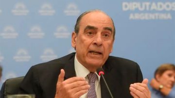 Si el Congreso insiste con la nueva fórmula jubilatoria: “Habrá recortes de todo tipo”