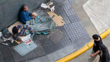 Según datos del observatorio de la UCA volvió a subir la pobreza