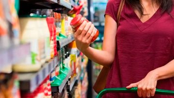 Las ventas minoristas caen 7,3% en mayo y acumulan una baja del 16,2% en 2024