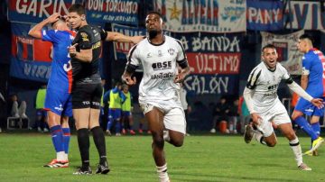 Central Córdoba se sacó la mufa ante Tigre