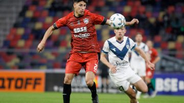 Central Córdoba cayó ante Vélez y se quedó sin DT