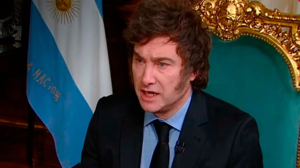 Milei contó que le manda reportes al papa Francisco y le envió un guiño a Macri: “Es parte de la solución”