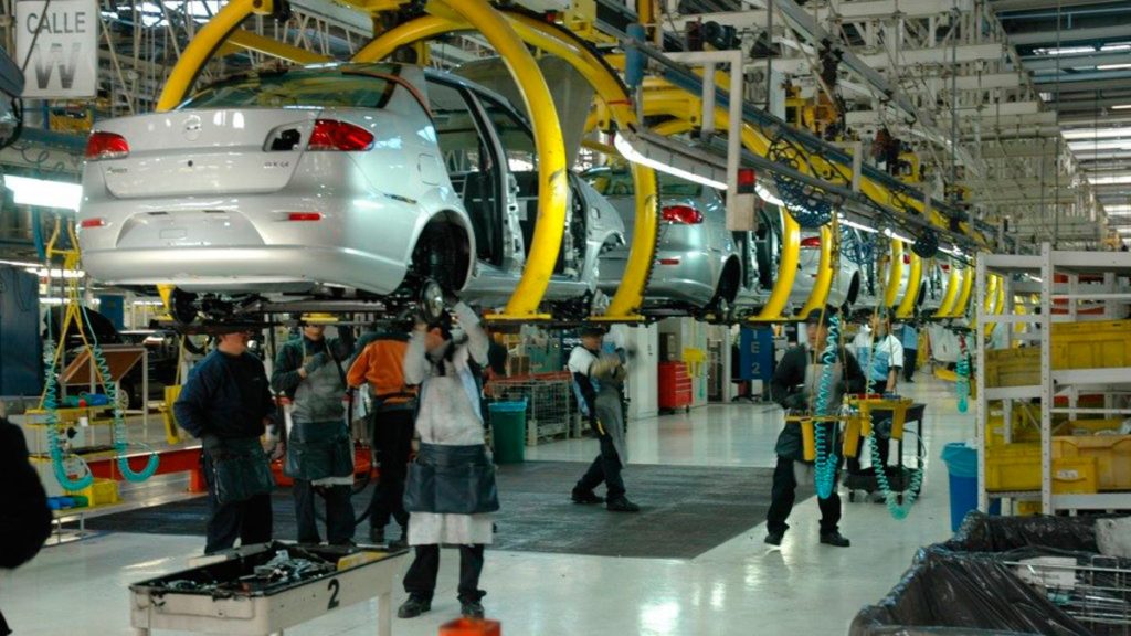 La actividad industrial tuvo una caída del 14,3% en mayo