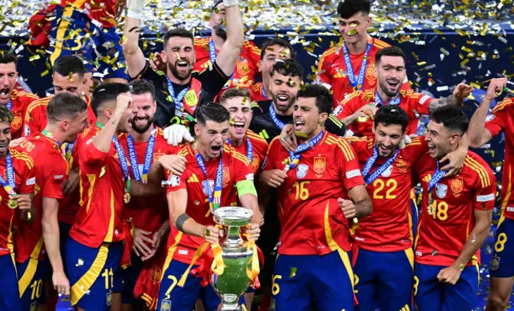 España derrotó a Inglaterra y se quedó con la Eurocopa