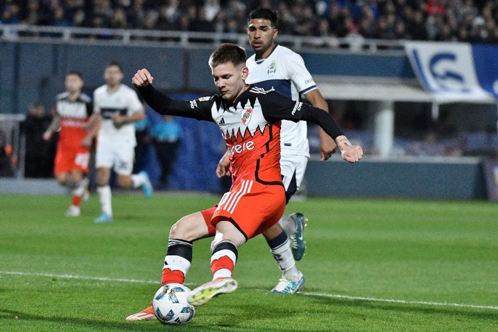 River dejó escapar el triunfo ante Gimnasia