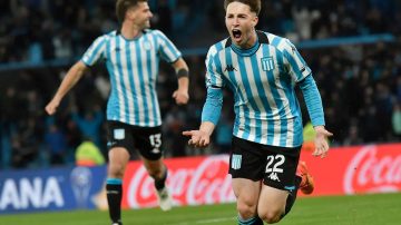 Racing aplastó a Huachipato y avanza en la Copa Sudamericana