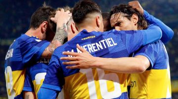 Boca goleó a Banfield y recupera terreno