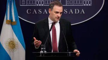 El Gobierno nacional anunció que eliminará la jornada no laborable correspondiente al Día del Empleado Público