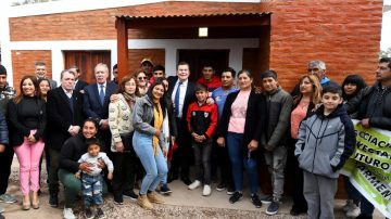 Zamora arremetió contra las políticas centralistas en un encendido discurso