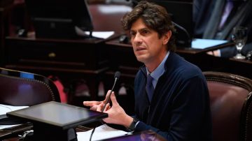 Martín Lousteau: “Para gastos reservados hay plata, para los jubilados no”