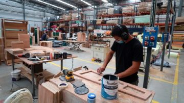 En la Argentina de Milei las Pymes sufren una caída del 17,8%