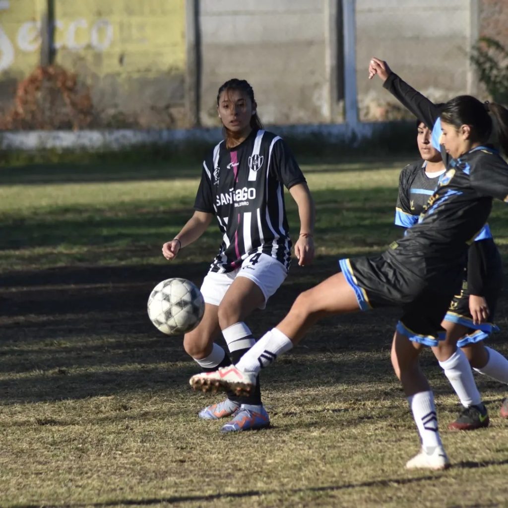 El clásico bandeño se destaca en un nuevo capítulo del fútbol femenino