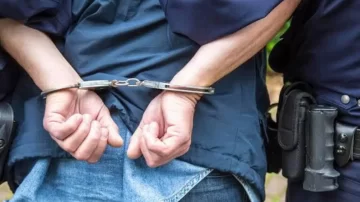 B° Primera Junta: joven policía fue detenido tras herir con una navaja a su expareja