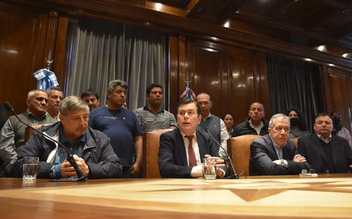 Zamora junto a la CGT y la Mesa de Diálogo