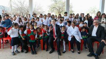 Zamora visitó el departamento Copo e inauguró obras