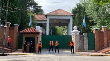 El presidente Milei recibirá en Olivos con un asado a los “87 héroes” que blindaron el veto a la ley jubilatoria