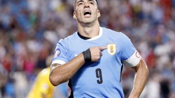 Entre lágrimas, Luis Suárez anunció su retiro de la Selección de Uruguay