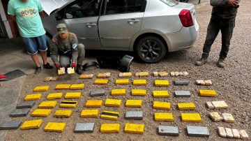 Interceptan en Pinto a dos salteños que transportaban más de 50 kilos de cocaína