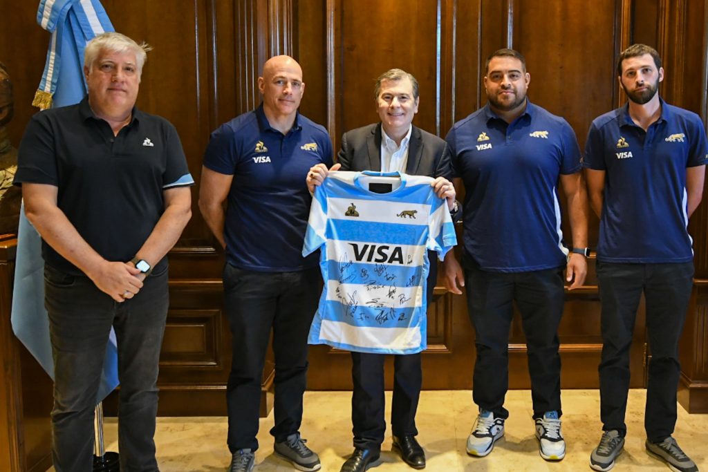 Los Pumas visitaron Casa de Gobierno y se reunieron con Zamora