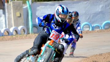 Agostina Sarmiento, la sensación del motociclismo de óvalo en Santiago del Estero