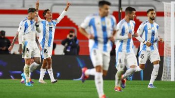Compacto: los goles de Argentina 3, Chile 0