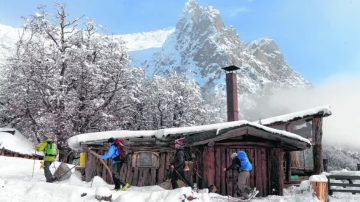 Avalancha en Bariloche: encontraron con vida al otro esquiador que estaba desaparecido