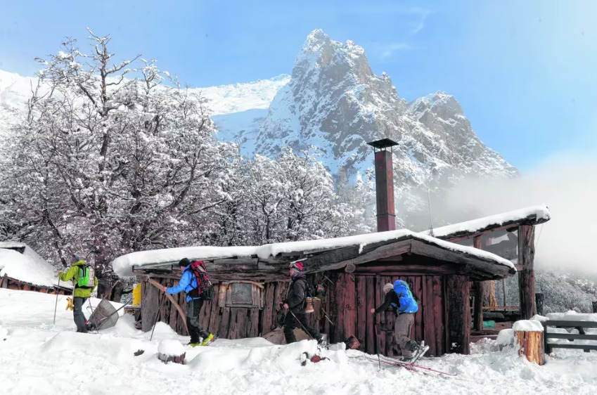 Avalancha en Bariloche: encontraron con vida al otro esquiador que estaba desaparecido