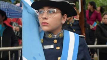 Piden cadenas de oración para una joven Cadete de Policía que derrapó en la Ruta 9