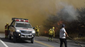 Se agravan los incendios en Córdoba: se quemaron más de 16 mil hectáreas y advierten una “dinámica extraña” del fuego