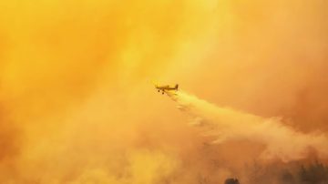 Incendios en Córdoba: Llaryora agradeció la ayuda de Zamora y fue tajante sobre la inacción de Milei