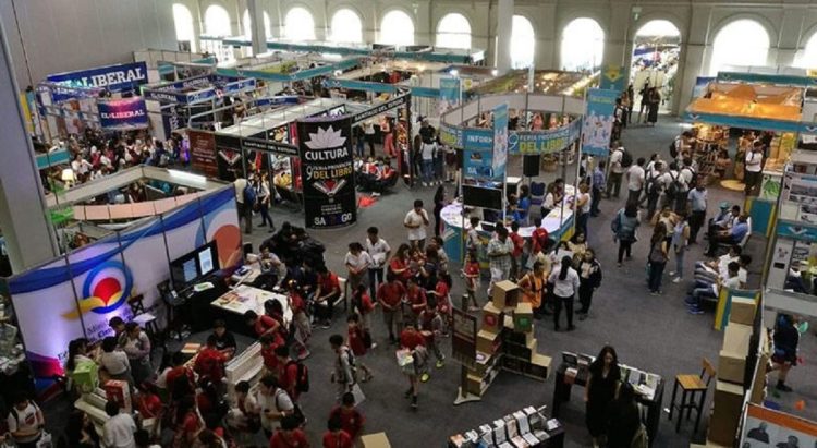 Educadores del Colegio Shishilo dictarán conferencia sobre innovación educativa en la Feria del Libro