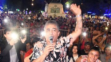 Así suena el último regalo musical de Huguito Flores