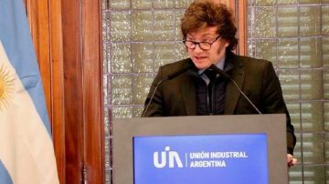 Milei anunció el fin del impuesto PAÍS y estos son los 4 grandes cambios que llegarán