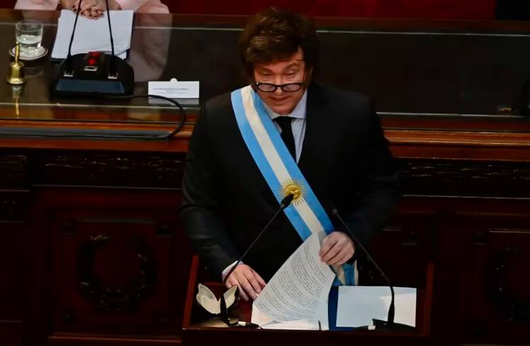 Javier Milei presentó el Presupuesto 2025 en el Congreso