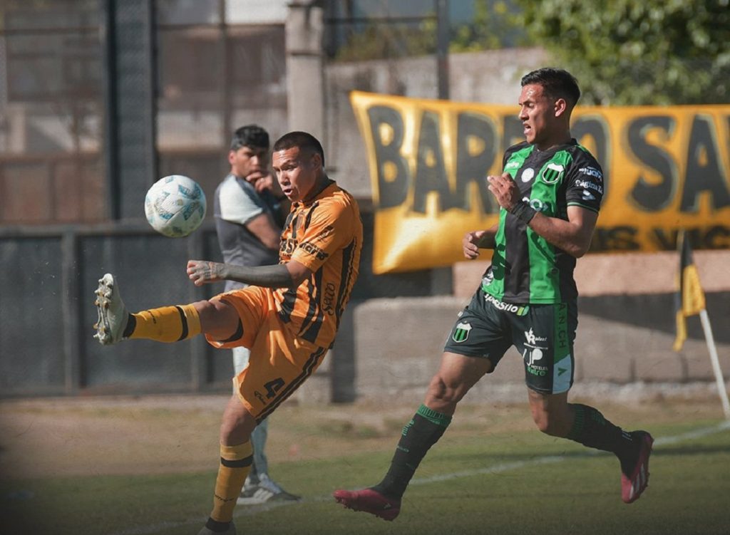 Mitre empató en 0 con Nueva Chicago a 7 fechas del final