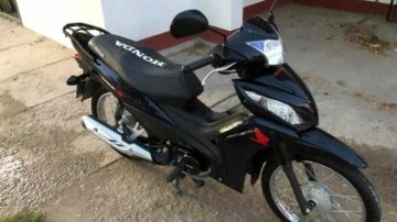 Le robaron su moto en el barrio Misky Mayu y necesita ayuda para recuperarla