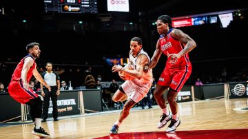 Quimsa no pudo en su debut y perdió ante G-League United en Singapur