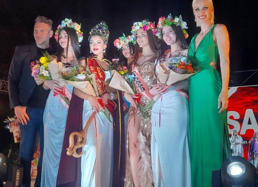 Julia Renata Morante es la flamante Reina Provincial de los Estudiantes 2024