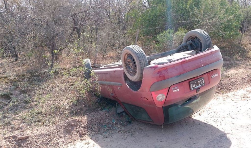 Milagro en Villa Mailín: una familia se salvó tras terrible vuelco