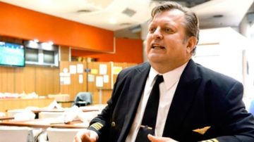 Aerolíneas Argentinas se reúne para destituir del directorio al líder del gremio de pilotos, Pablo Biró