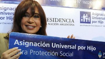 Cristina Kirchner celebró los 15 años de la Asignación Universal por Hijo y remarcó: “Milei no pudo pasarle la motosierra”