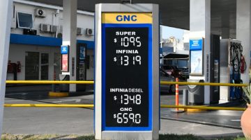 Prevén fuerte suba de combustibles: ¿A cuánto se irá el litro de nafta en Santiago?